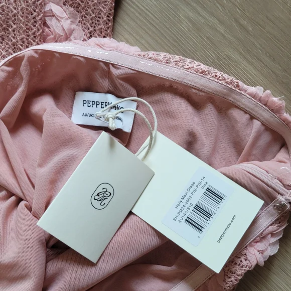 Elegant Pink Strapless Dress - Picture 4 of 6